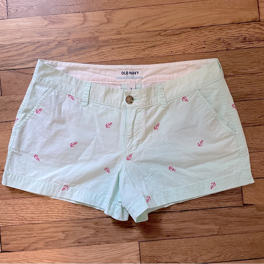 Old Navy Mint Shorts, Size 6